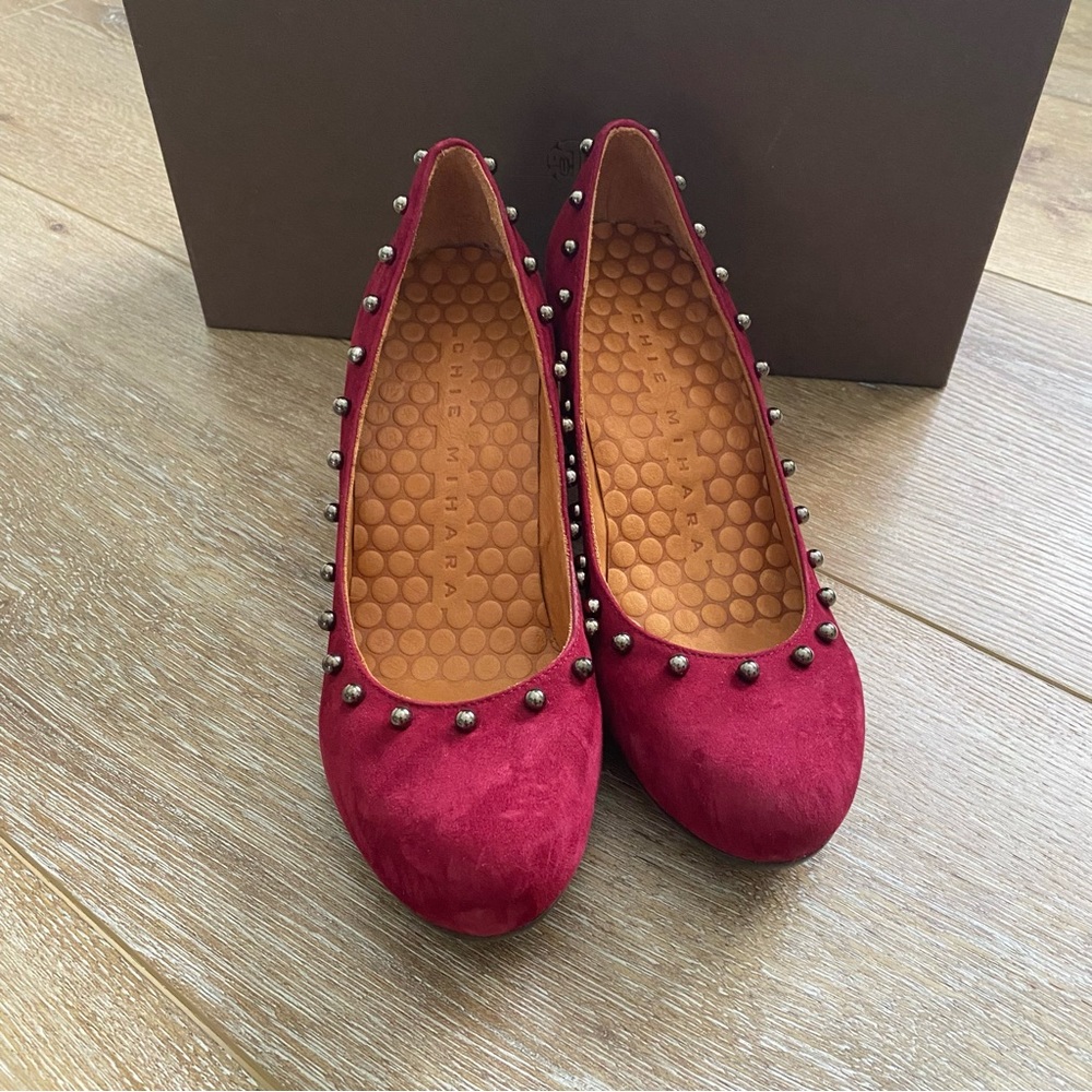 Chie Mihara Jamil suede heels